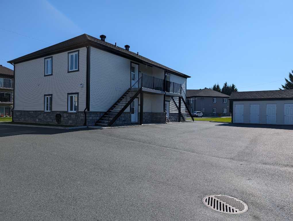 4 1/2 pour le 1er juillet | 3282688