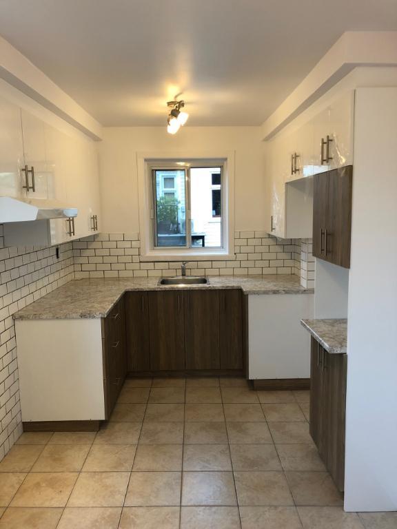 4 ½ Rosemont (Montréal), Rénové, eau chaude inclus, Esp. Lav & Sech, Libre juillet | 3283311