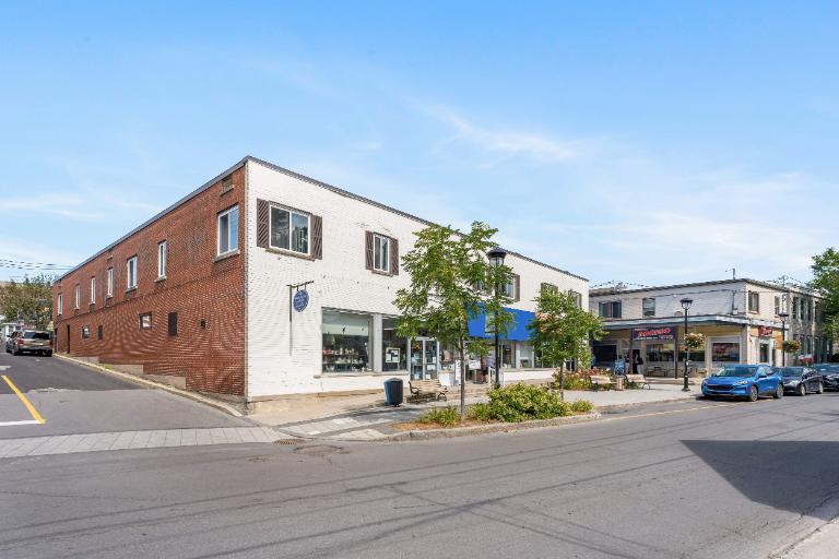 2 CH - 1 SDB - Sainte-Anne-de-Bellevue - $1,575 /mo | 3282735