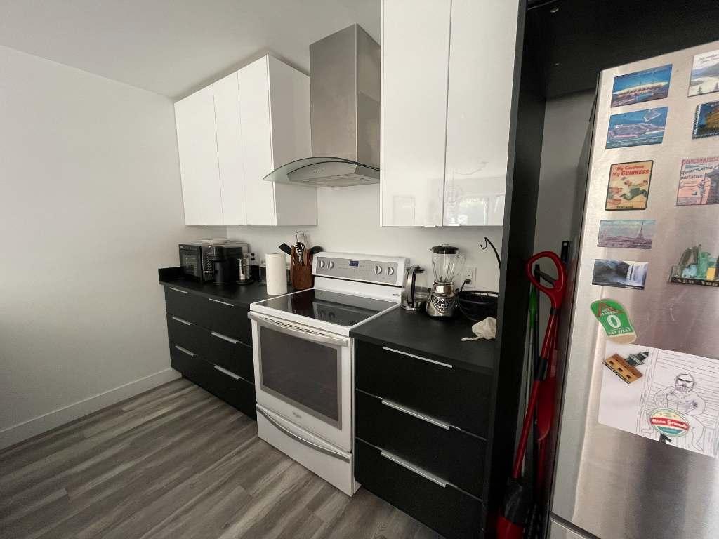 Magnifique maison de ville avec garage chauffé TRÈS PROPRE ET TRANQUILLE AIR CLIMATISÉ ASPIRATEUR CENTRAL ÉCHANGEUR D'AIR ENQUÊTE | 3282736