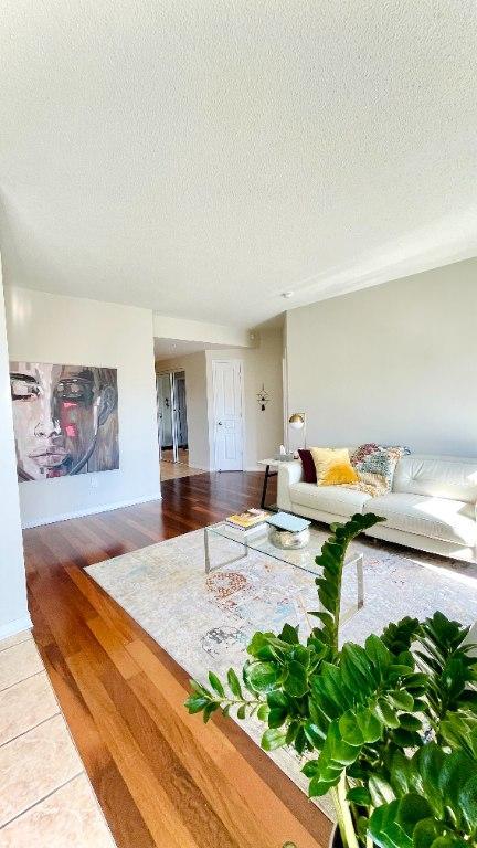 Condo clé en main à louer – Secteur recherché de Laval | 3330 boul. Le Carrefour | 3278587