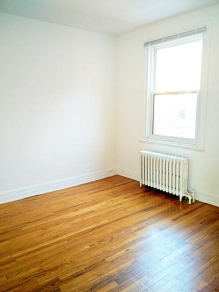 WOW! BEAU GRAND 7 1/2 - 4 CAC - QUARTIER SUPER CHIC - MONT ROYAL | 3282823