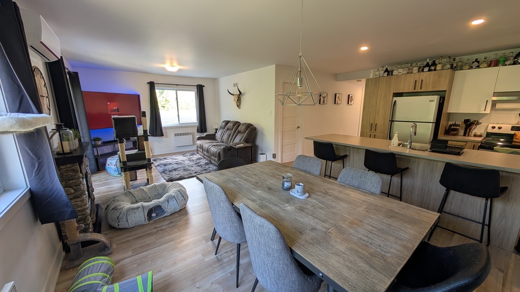 St-Thomas, Grand 4 1/2 à Louer. | 3275709