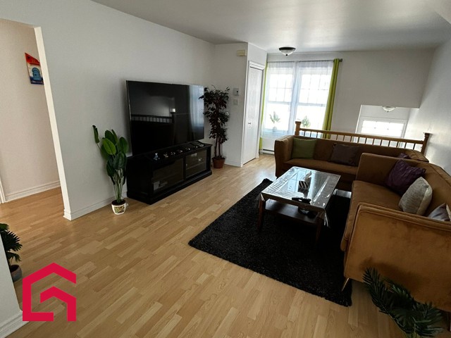Appartement Mirabel À Louer | 3275727