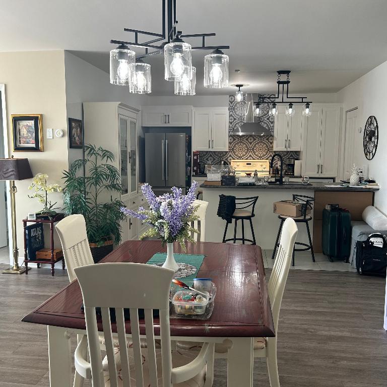 Presigieux, grand 4 1/2 avec vue incomparable. | 3283637