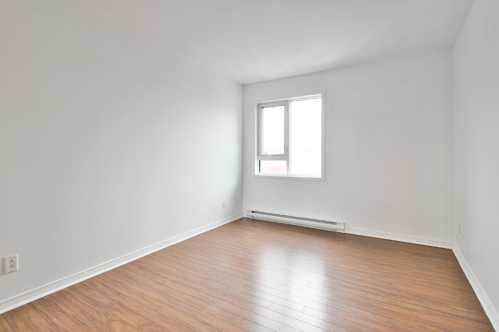 5 1/2 SAINT-BASILE-LE-GRAND adjacent SAINT-BRUNO-DE-MONTARVILLE | 3283642