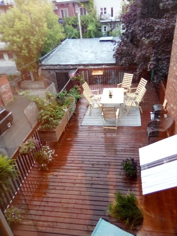 RDC Ground Floor rue St-Denis Montreal | 3283689