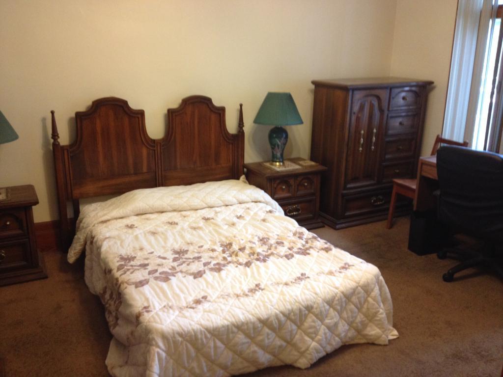 RDC Ground Floor rue St-Denis Montreal | 3283689