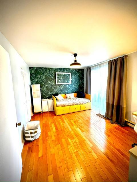Plateau très grand 4 1/2 à louer pour le 1 Juillet. Appartement impeccable. | 3279163