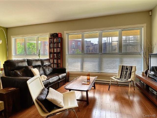 RARE 4 1/2 SUR 2 ÉTAGES À LOUER | 3284364