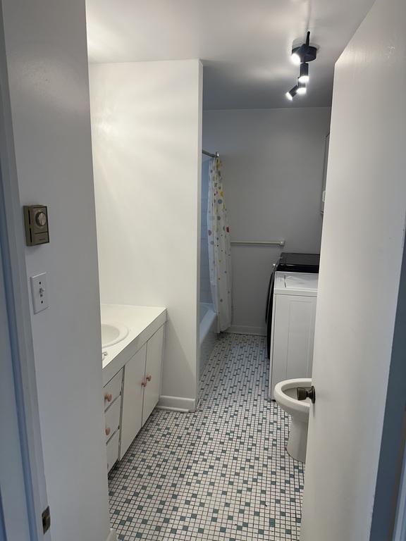 Magnifique 5 1/2 Proche Des Commerces | 3277235