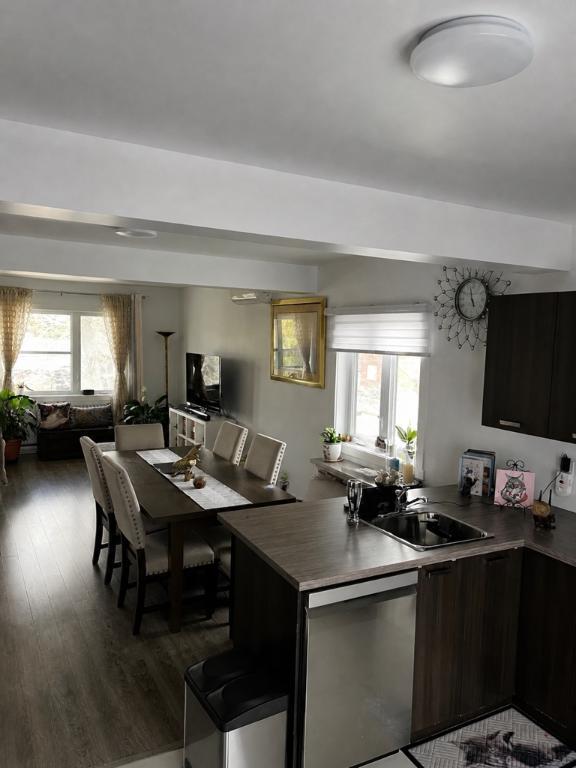 4 1/2 lumineux /spacieux | 3277877