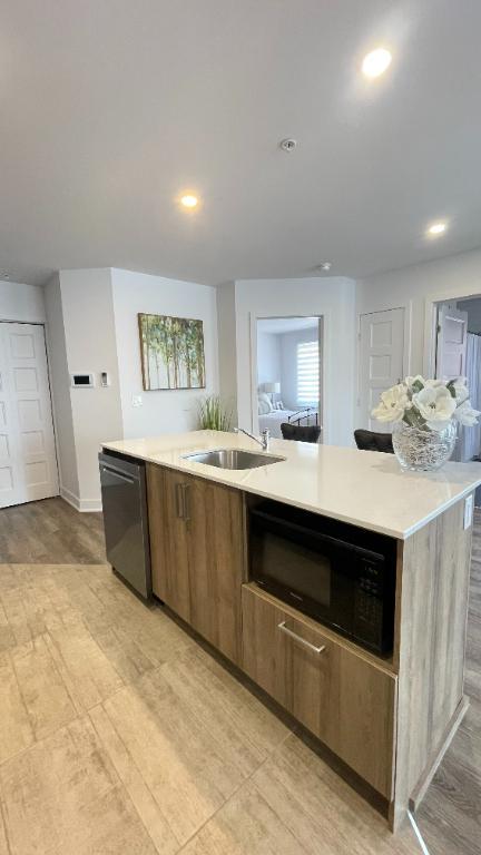 Condo 55 ans et plus à louer à Laval – Tranquillité, confort et qualité de vie | 3277384