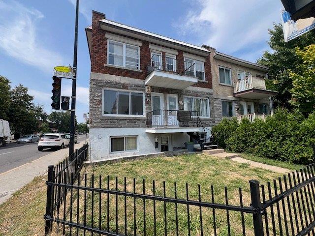 Appartement Villeray/Saint-Michel/Parc-Extension (Montréal) À Louer | 3277757