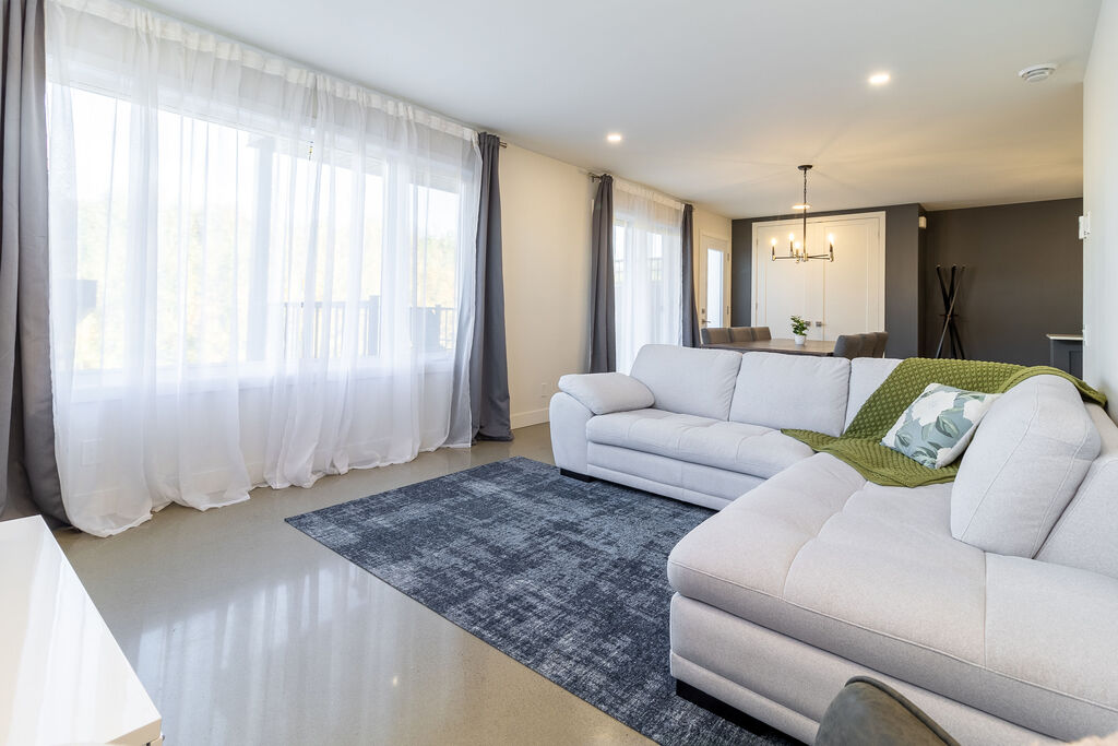 Très Grand 4 1/2 Près De Trois-Rivières | 3277779