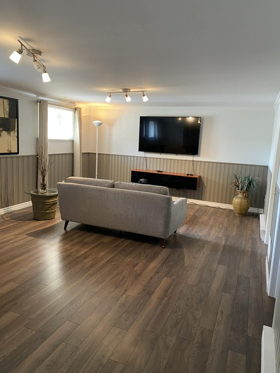 Beau Logement De 2 Chambres à Coucher | 3277806