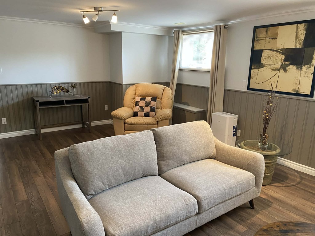Beau Logement De 2 Chambres à Coucher | 3277806