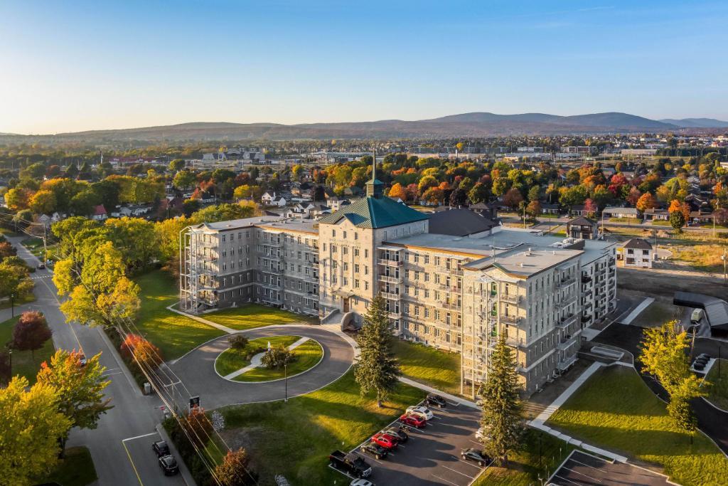LE DIVIN - Condos 3 1/2 à 1371$ Beauport PROMO ! Québec appartement / logement à louer | 3277884