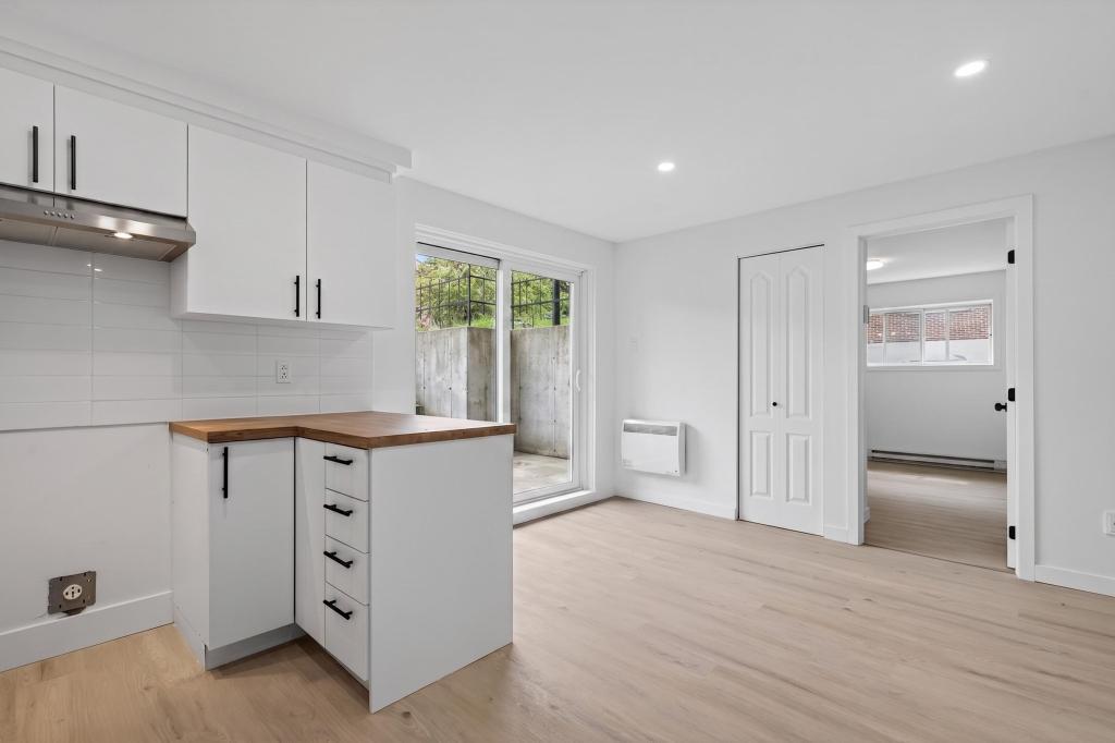 Logement 5 ½ fraîchement rénové | 3278588