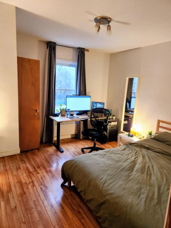 6 1/2: lumineux, grandes chambres, balcons et cours | 3282537