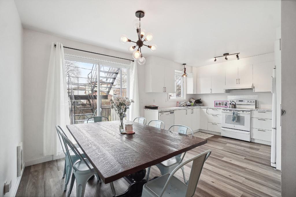 GRAND 6 ½ — Saint-Eustache | 4 chambres | Disponible 1er juin | 3278638