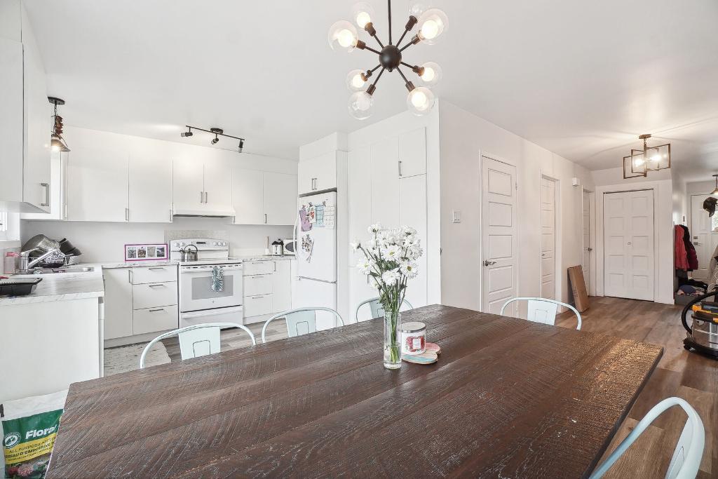 GRAND 6 ½ — Saint-Eustache | 4 chambres | Disponible 1er juin | 3278638