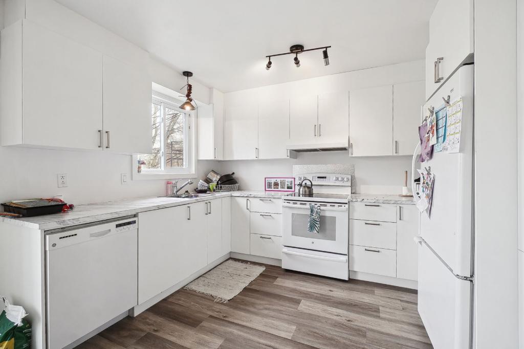 GRAND 6 ½ — Saint-Eustache | 4 chambres | Disponible 1er juin | 3278638