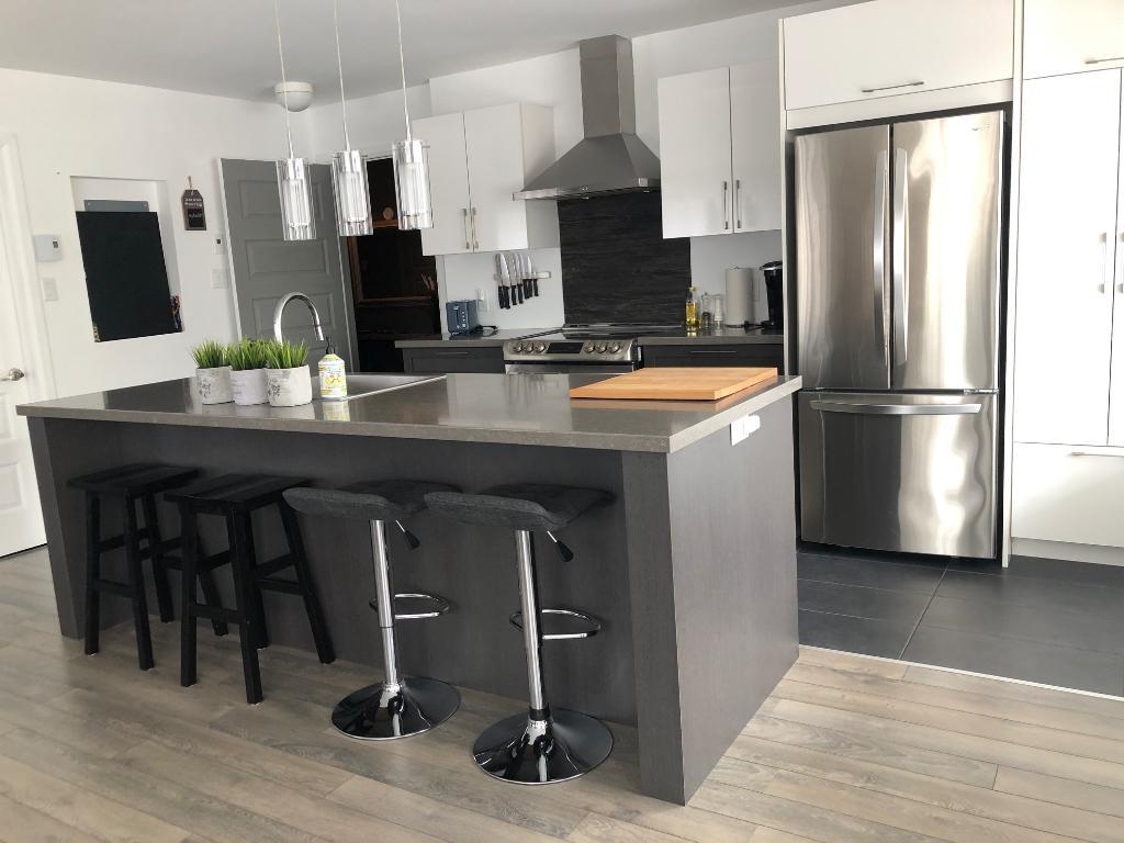 Grand condo 4 ½ entièrement meublé à louer – Domaine sur le Golf (Chicoutimi) | 3277985