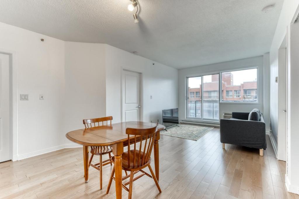 2 chambres - Centre-Ville/Griffintown-Calme, luminueux- Metro Lucien Allier- Commerces | 3277986