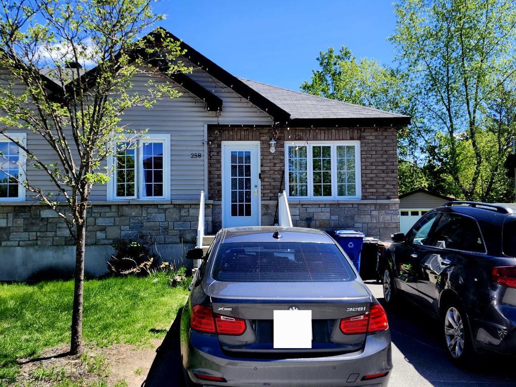 🏡 Superbe jumelée de 4 chambres à coucher à louer - Gatineau | 3278020