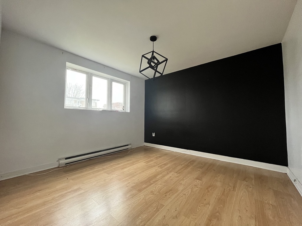 Spacieux 4 1/2 à La Prairie | 3278306