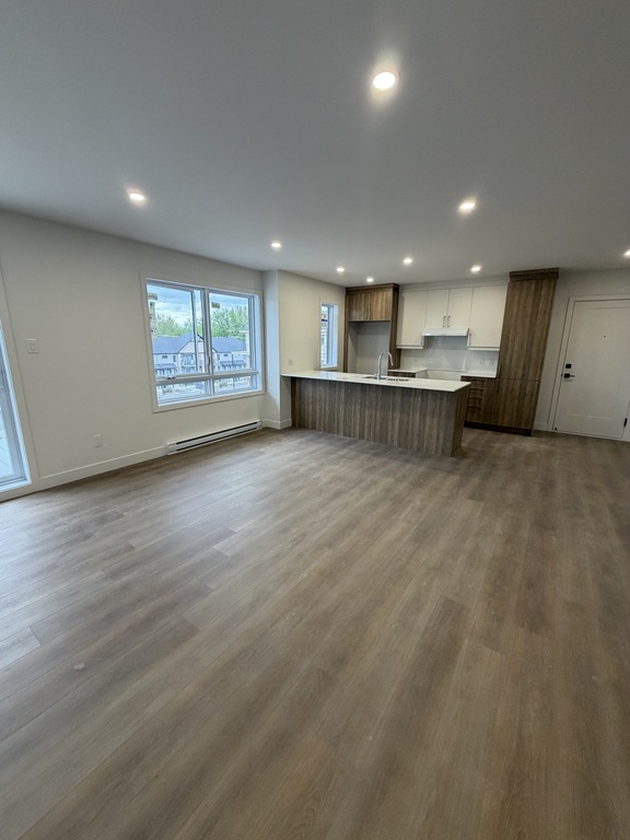 Logement Neuf à Louer - 1er Juillet | 3228540