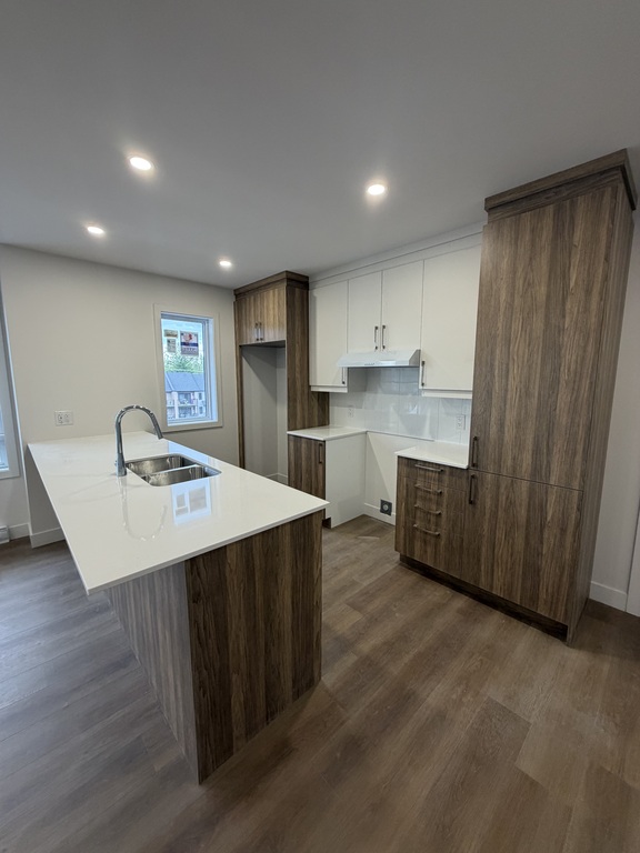 Logement Neuf à Louer - 1er Juillet | 3228540