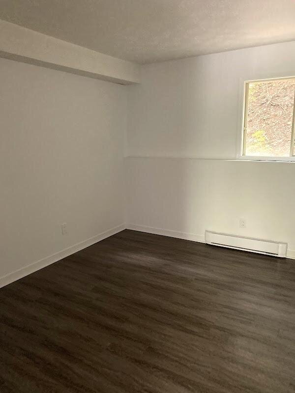 Immeuble - 525-533 Rue Cliff Joli 3 1/2 à Louer | 3283540