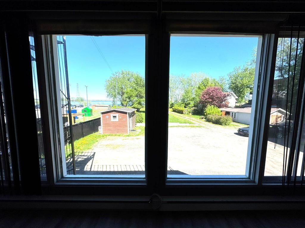 Très Grand appartement à louer Pointe-aux-Trembles | 3278599
