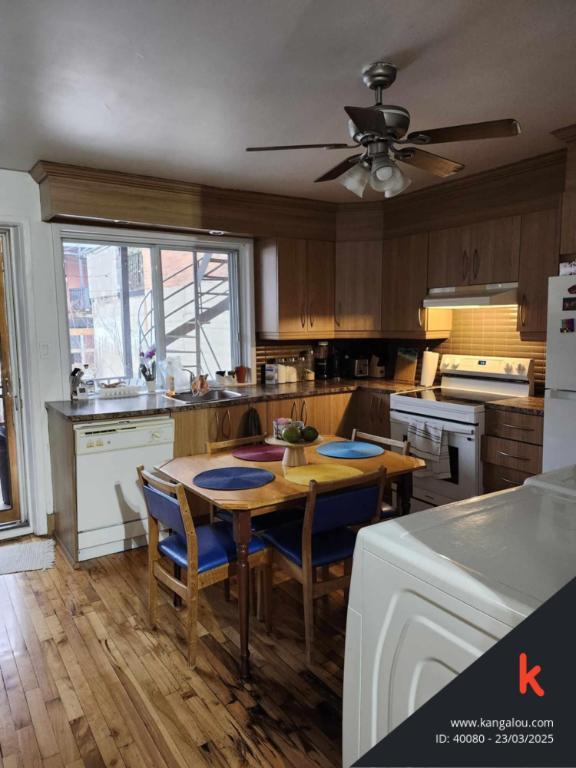 Petit 5 ½ ou très grand 4½ avec Cour ou Stationnement | 3278612