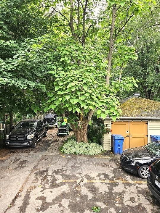 PRIX RÉDUIT - 5 ½ dans le (vrai) Vieux Longueuil… Près de la rue St-Charles | 3282541