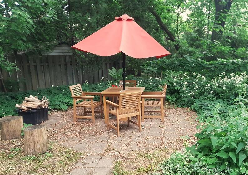 PRIX RÉDUIT - 5 ½ dans le (vrai) Vieux Longueuil… Près de la rue St-Charles | 3282541