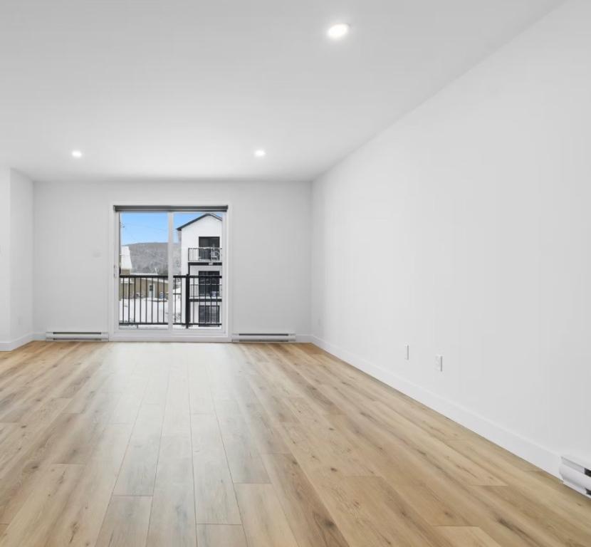 Condo 5 1/2 moderne et lumineux | 3278620