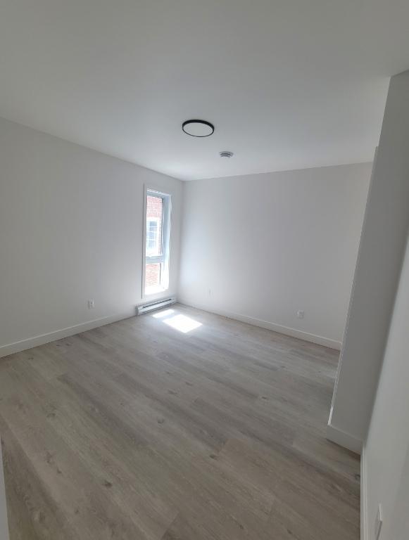 Luxueux condo neuf et moderne 4 1/2 Métro PIE-IX Montréal Hochelaga-Maisonneuve à louer - appartement / logement | 3278623