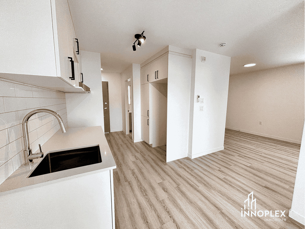 Studio Moderne | 3278952