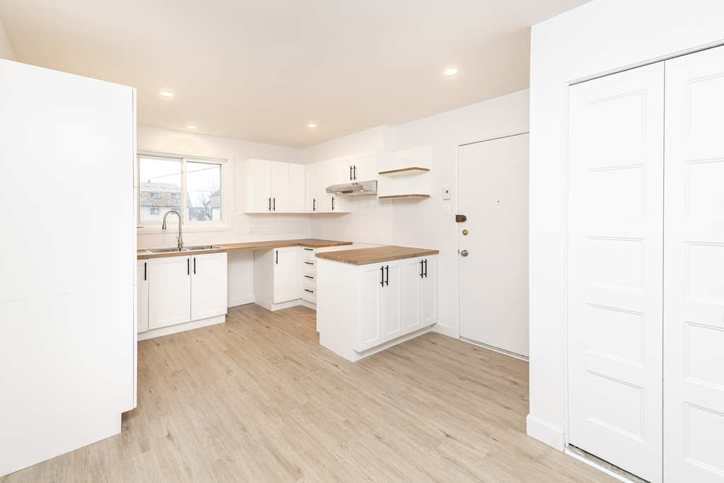 Magnifique 4 1/2 - Rénové | 3278988