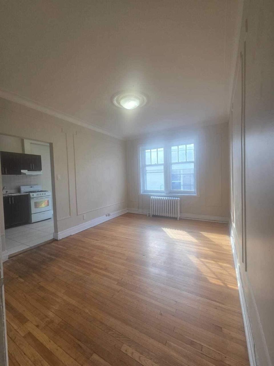 **CONDO SPACIEUX, LUMINEUX ET ENSOLEILLÉ – 2 CHAMBRES FERMÉES | 3283142