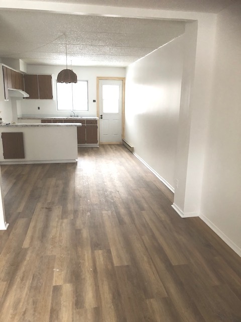 Lumineux, Propre Et Beau Logis (4 1/2) | 3282079