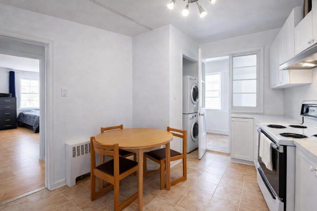 3 ½ LIBRE LE 1ER SEPTEMBRE À SAINTE-FOY | 3295226