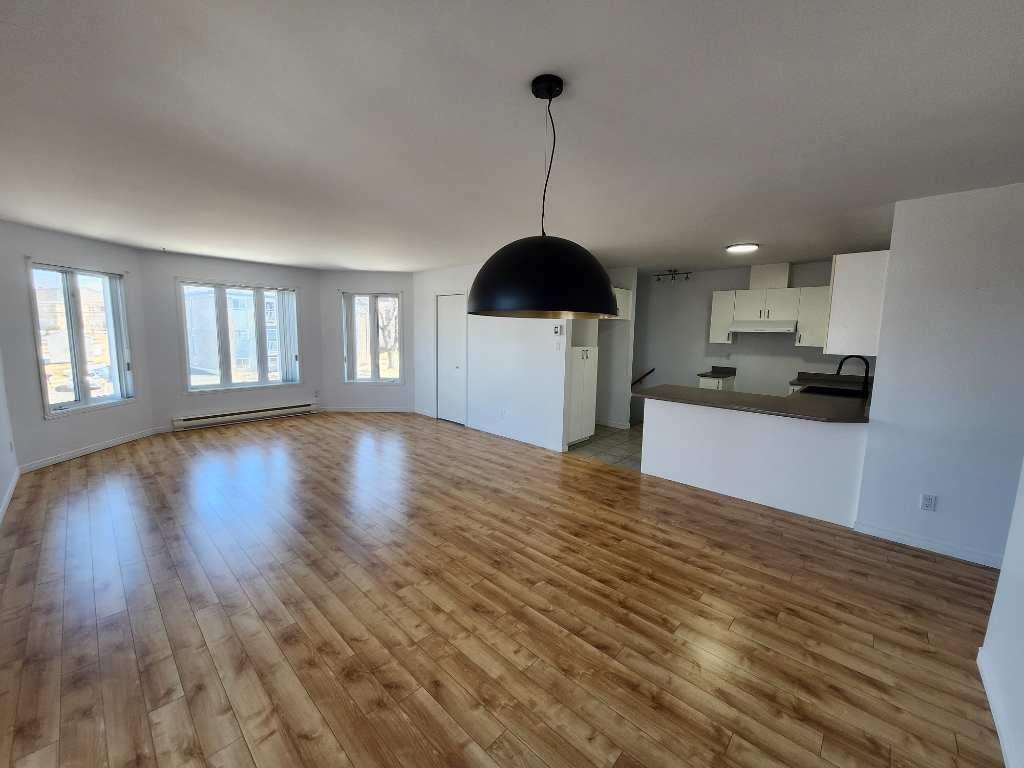 superbe 4 1/2 à Breakeyville, 1235$/M. | 3283256