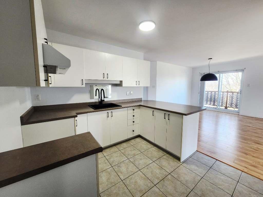 superbe 4 1/2 à Breakeyville, 1235$/M. | 3283256