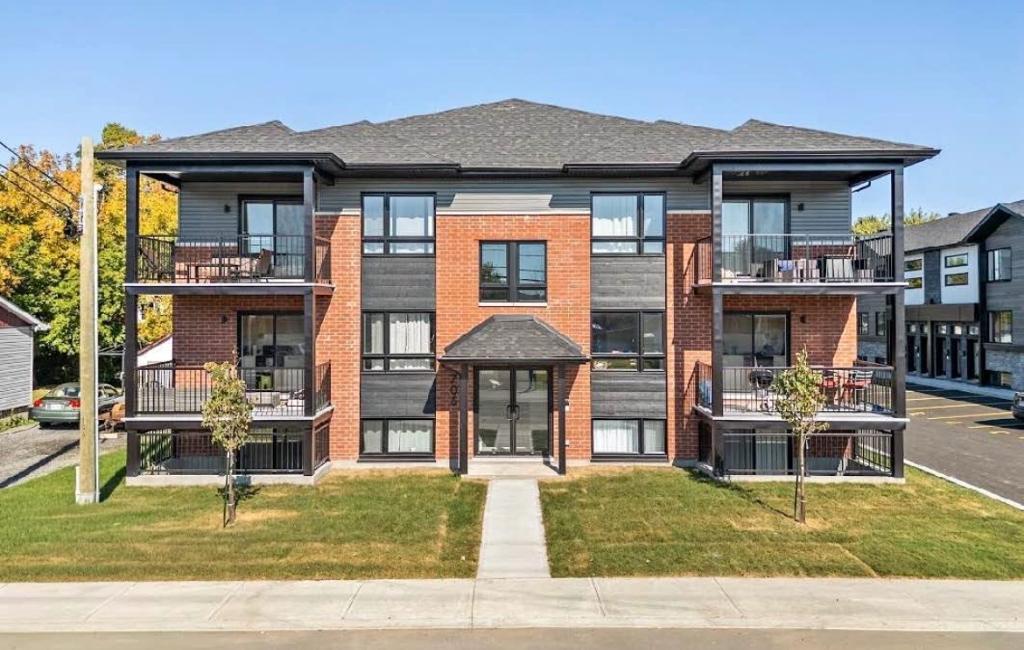 ✨ 4 1/2 NEUFS – DISPONIBLES DÈS JUIN – VALLEYFIELD ✨ | 3279134