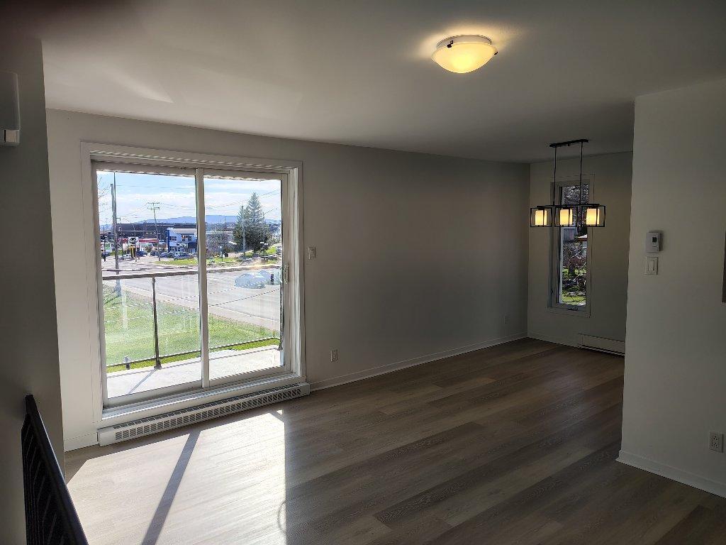 JUIN ** Superbe 4 ½ Lebourgneuf, entièrement rénové | 3279139