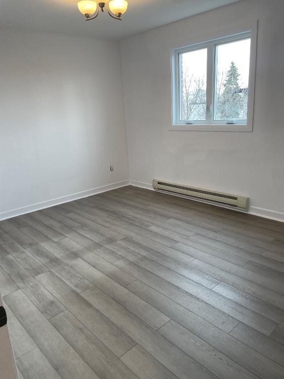 Superbe 4 1-2 Anjou - Metro Radisson | 3279141